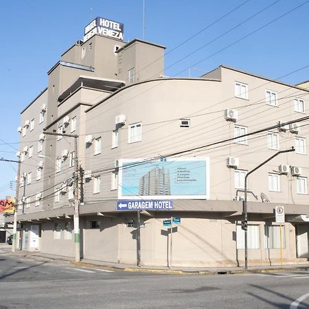 Hotel Veneza ブルスケ エクステリア 写真